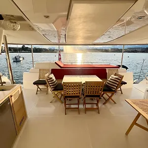 Floatinn Boat-bnb Botel Genf