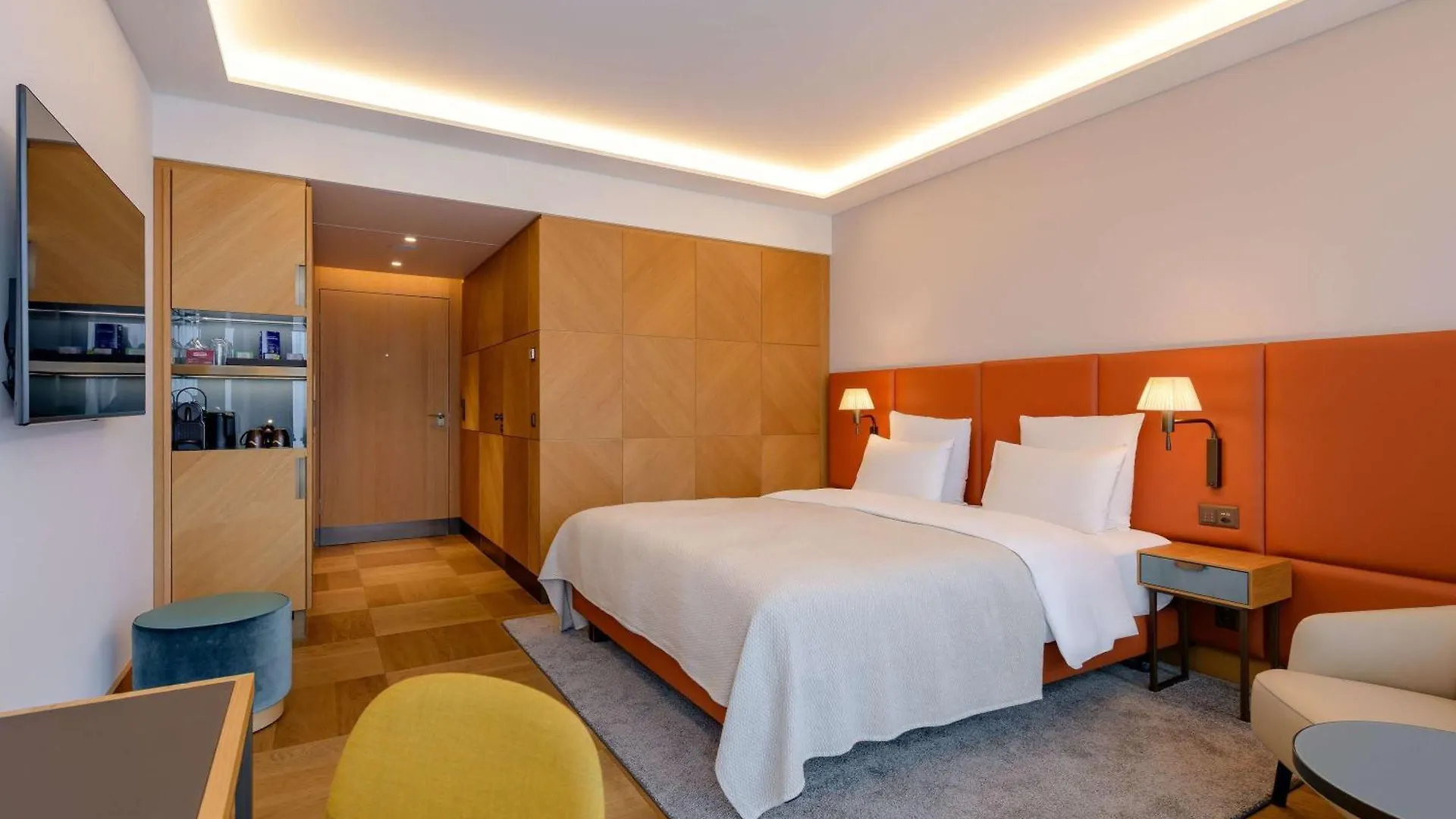 Moevenpick Hotel Basel 4*,