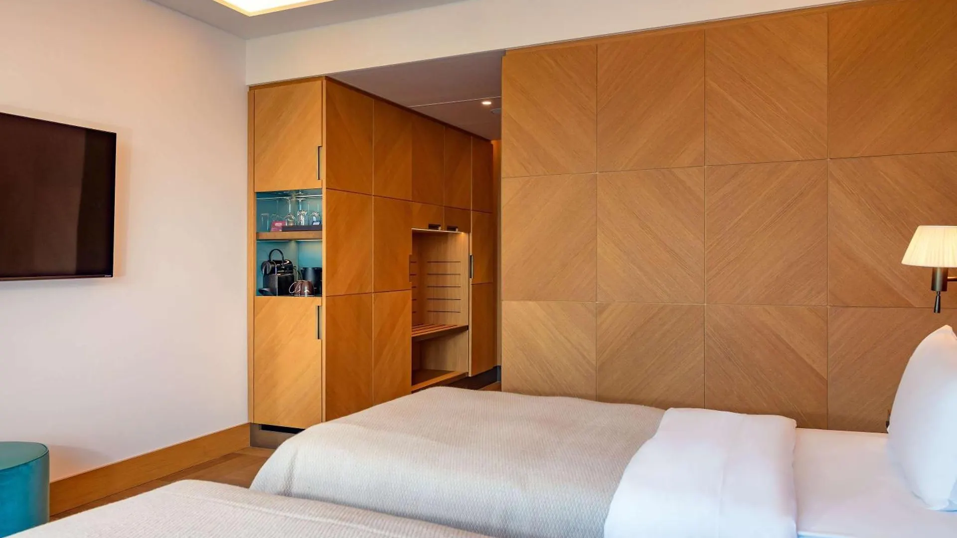 Moevenpick Hotel バーゼル 4*,